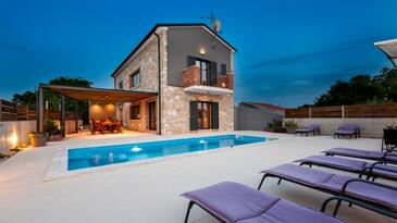 Holiday house with a swimming pool Kanfanar, Central Istria - Središnja Istra - 27407 Adriatic.hr
