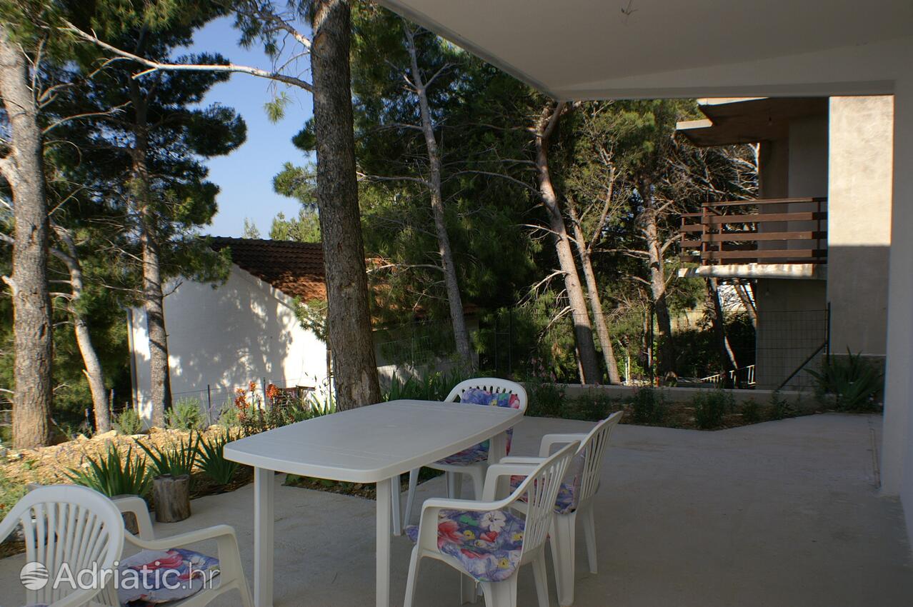A-2741-a - Private accommodation - Apartments by the sea Marušići, Omiš