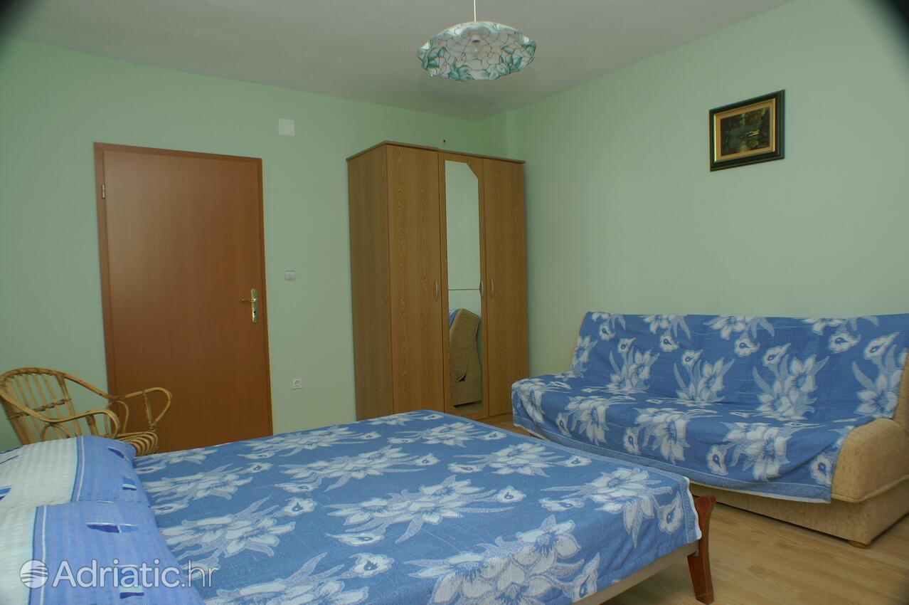 A-2741-c - Private accommodation - Apartments by the sea Marušići, Omiš