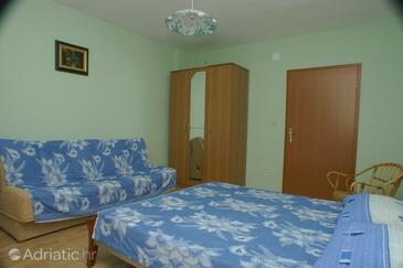 Apartments by the sea Marušići, Omiš - 2741