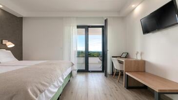 Family friendly house with a swimming pool Sveti Martin, Central Istria - Središnja Istra - 27420