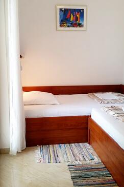 Appartementen aan zee Pisak, Omis - 2743