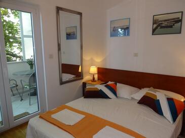 Appartementen aan zee Pisak, Omis - 2743