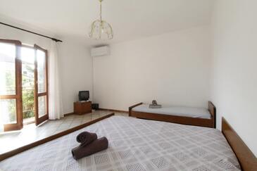 1-Zimmer-Ferienwohnung Umag (A-27430-c)