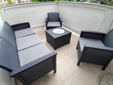 Apartamente cu parcare Rab - 27439