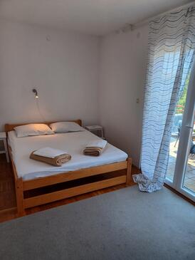 Apartmány s parkovištěm Njivice, Krk - 27440