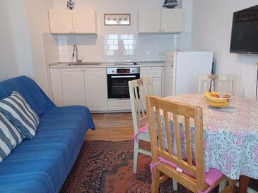 Apartmány s parkovištěm Njivice, Krk - 27440