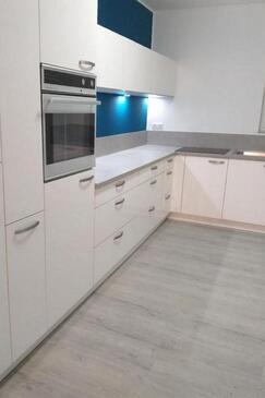 Appartementen met zwembad geschikt voor gezinnen met kinderen Marina, Trogir - 27449