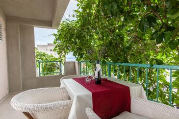 Apartamenty z parkingiem Makarska - 27459