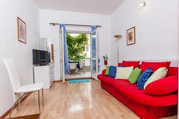 Ferienwohnungen mit Parkplatz Makarska - 27459