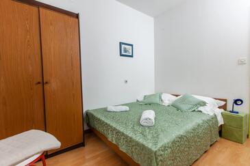 Ferienwohnungen mit Parkplatz Makarska - 27459