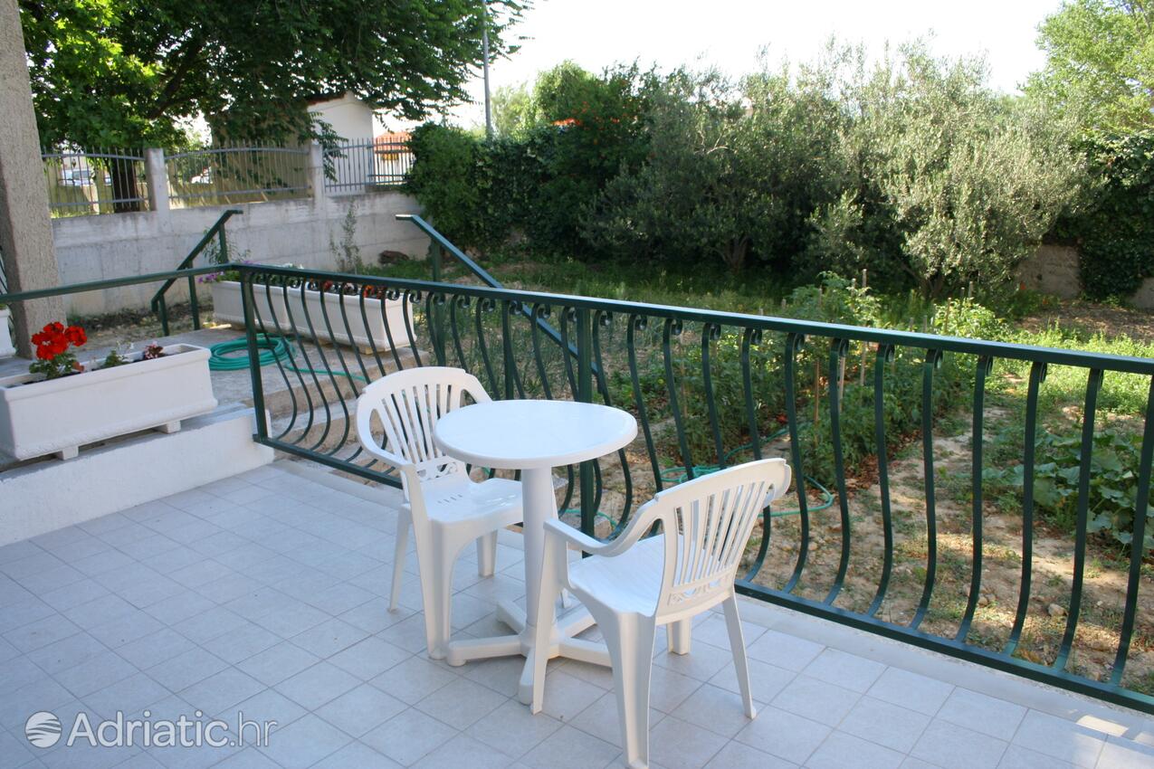 Apartments and rooms by the sea Duće, Omiš - 2746