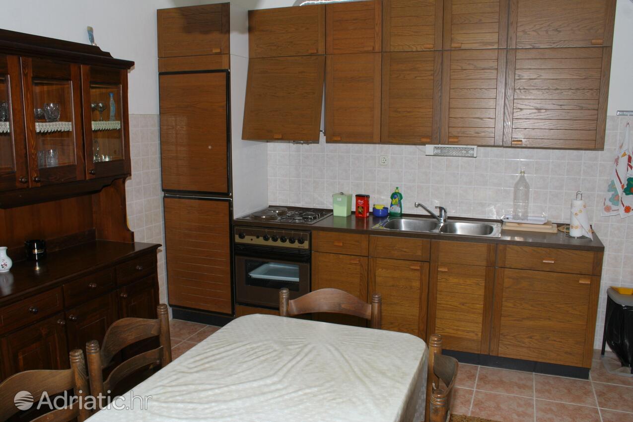 Apartments and rooms by the sea Duće, Omiš - 2746
