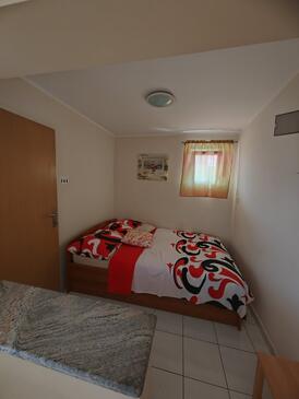Appartementen met parkeerplaats Pirovac, Sibenik - 27461