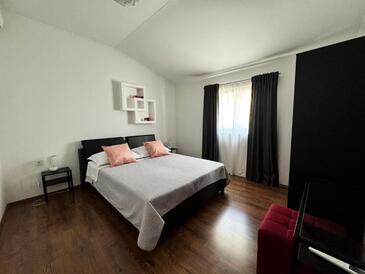 Apartments with swimming pool Kaštel Kambelovac, Kaštela - 27472
