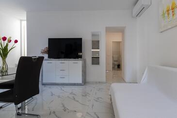 Ferienhaus mit Parkplatz Mugeba, Porec - 27479