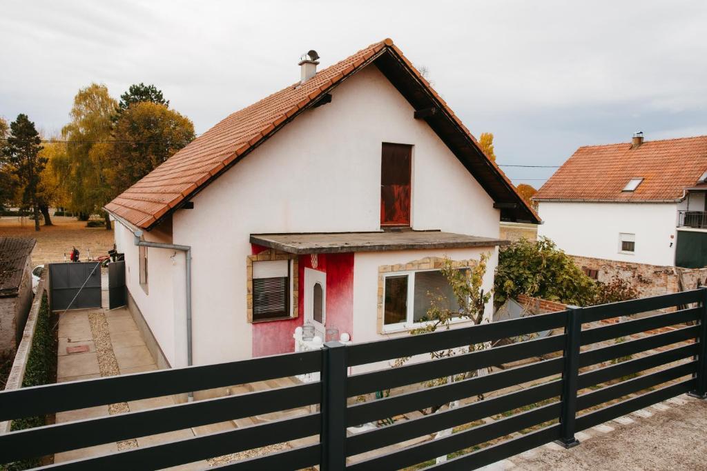 Holiday house with a parking space Vukovar, Slavonija - 27484