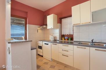 Apartmani uz more Duće, Omiš - 2749