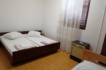 Chambre Sveti Filip i Jakov, Biograd (S-27492-b(