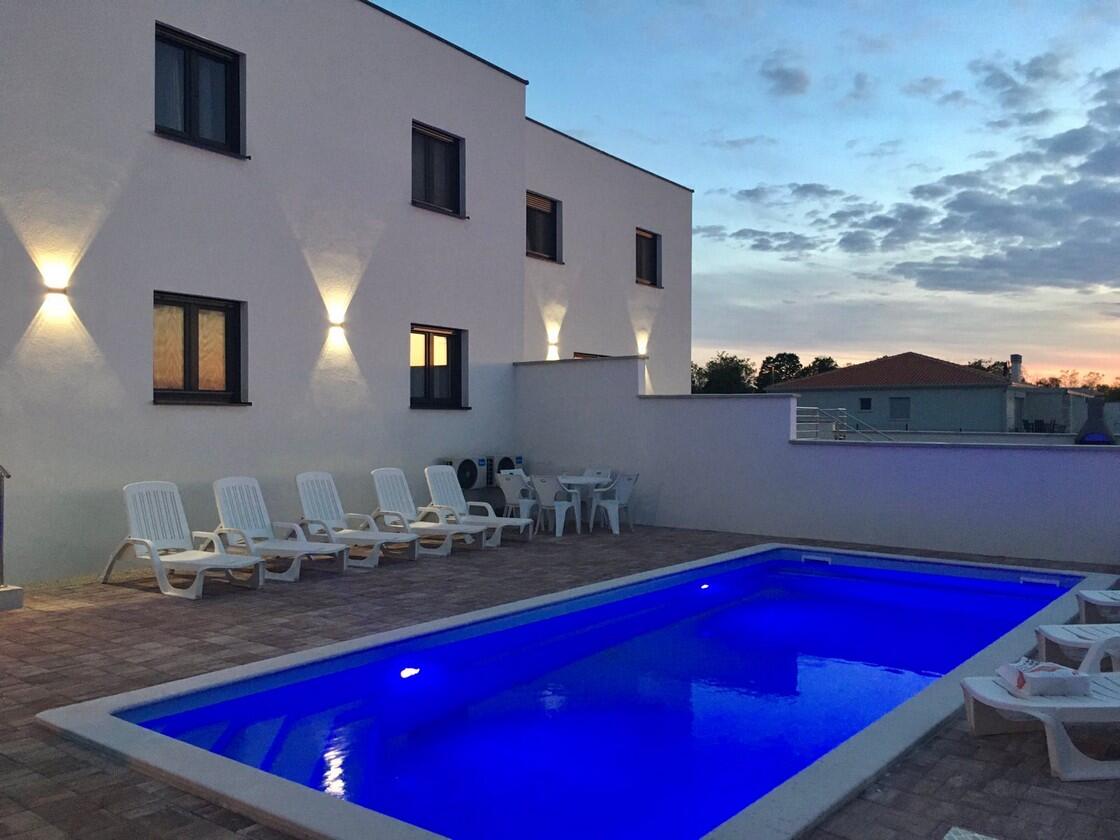 Lejligheder med pool Murine, Umag - 27509