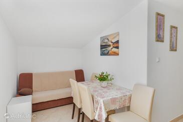 Ferienwohnungen mit Pool Mimice, Omis - 27510