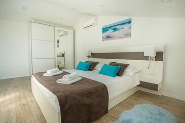 Lejlighedens parkeringsplads Porec - 27518