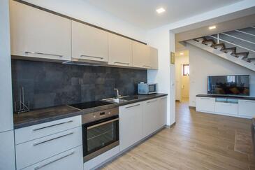 Lejlighedens parkeringsplads Porec - 27518