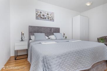 Apartmanok és szobák a tenger mellett Brela, Makarska - 2752