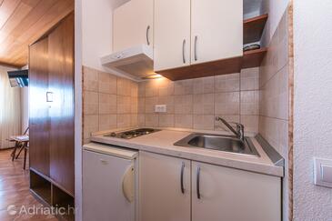 Apartments and rooms by the sea Brela, Makarska - 2752