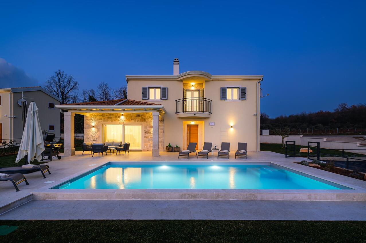 Family friendly house with a swimming pool Tinjan, Central Istria - Središnja Istra - 27524