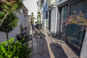 Leiligheter med parkering Porec - 27528