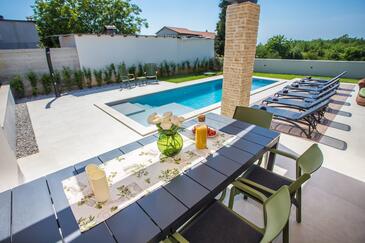 Casa pentru familii cu piscină Porec - 27532