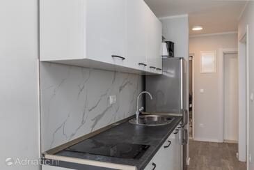 Apartamentos con piscina Mimice, Omis - 2754