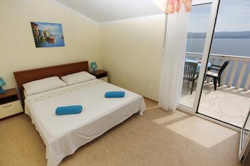 Apartments with swimming pool Mimice, Omiš - 2754