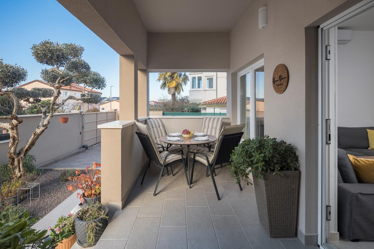 Apartamente cu parcare Porec - 27553
