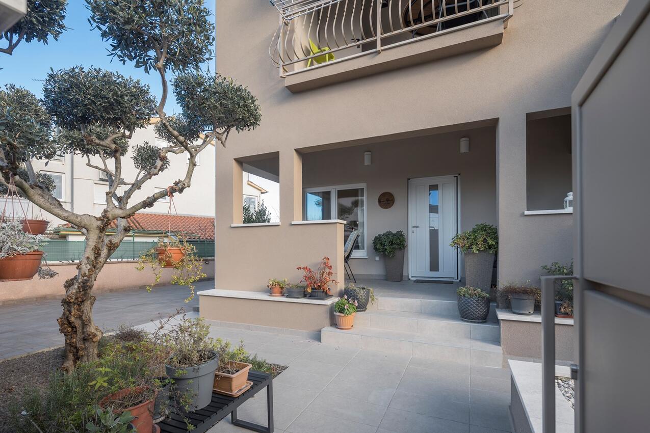 Apartamente cu parcare Porec - 27553