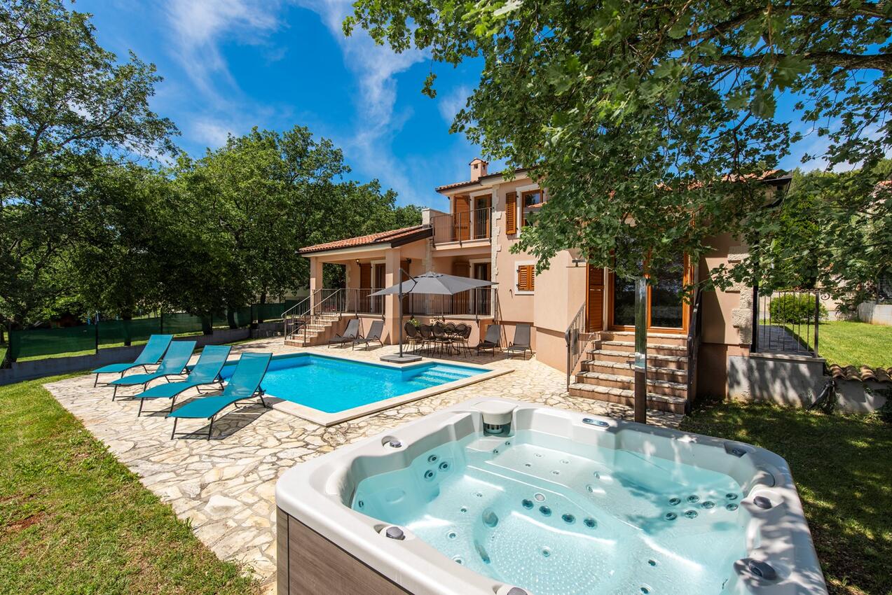 Casă de vacanță cu piscină Porec - 27557