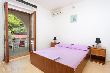 Apartments by the sea Baška Voda, Makarska - 2756