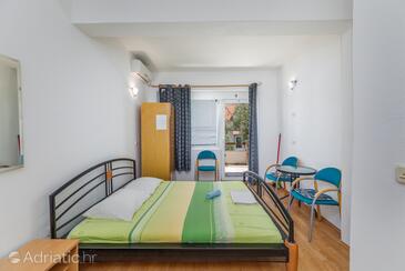 Апартаменти біля моря Дуче - Duće, Оміш - Omiš - 2758