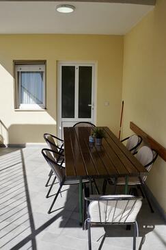 Appartamenti con parcheggio Almissa - Omiš - 2760