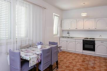 Leiligheter med parkering Orebic, Peljesac - 27618