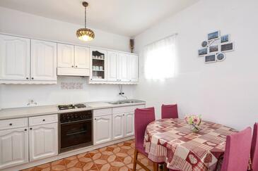 Leiligheter med parkering Orebic, Peljesac - 27618