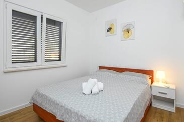 Leiligheter med parkering Orebic (Peljesac) - 27623