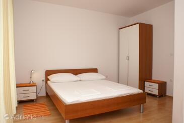 Apartments by the sea Stanići, Omiš - 2763