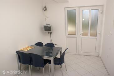Apartmaji ob morju Stanići, Omiš - 2763