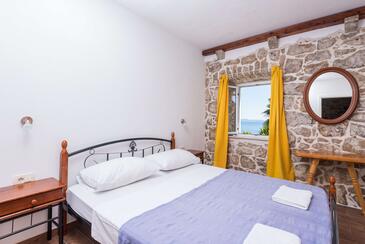 Familiehus med basseng ved sjøen Podobuce, Peljesac - 27635