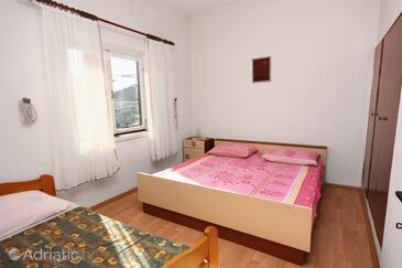 Apartments by the sea Stanići, Omiš - 2765