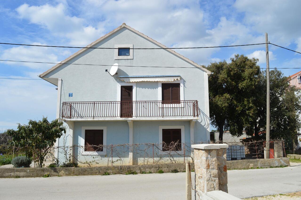 Lejlighedens parkeringsplads Pakostane, Biograd - 27651