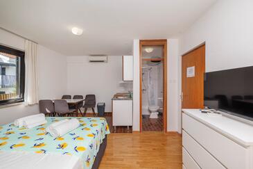 Apartamente cu parcare Malinska, Krk - 27654