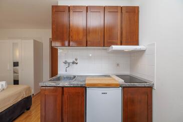 Apartamente cu parcare Malinska, Krk - 27654